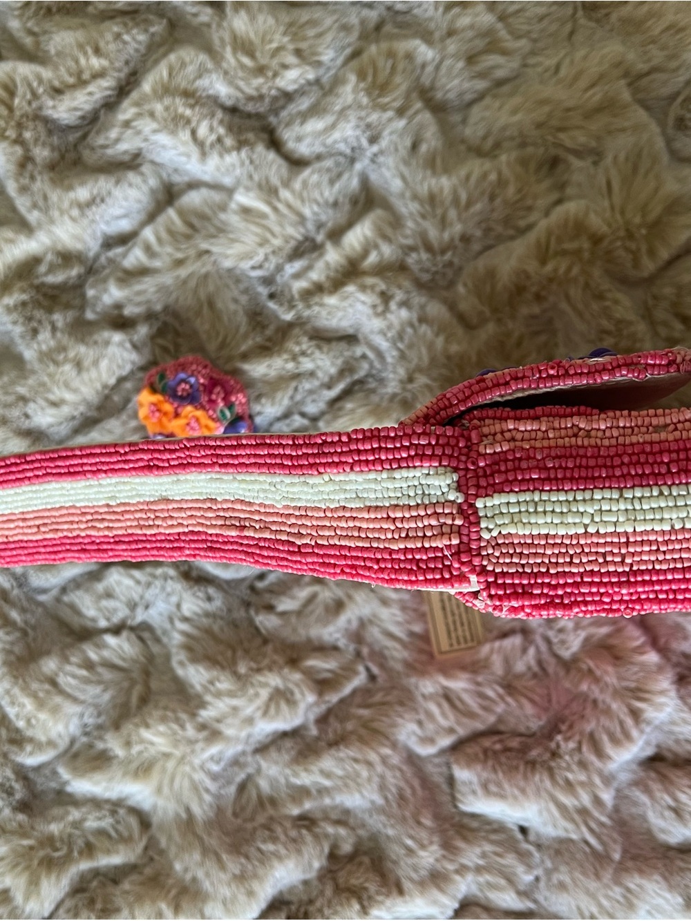 NEW VIRAL Floral Beaded Gingham Shoulder Bag Handmade in India - Picture 6 of 8